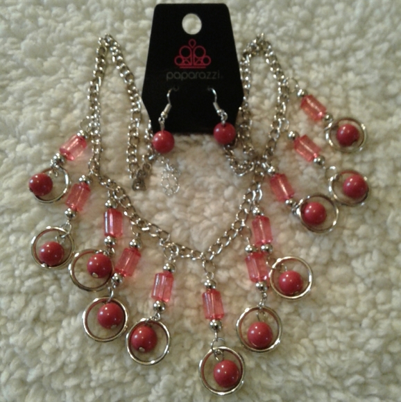 🌺 NWT Paparazzi Silver & Pink Necklace & Earring Set - Picture 4 of 6